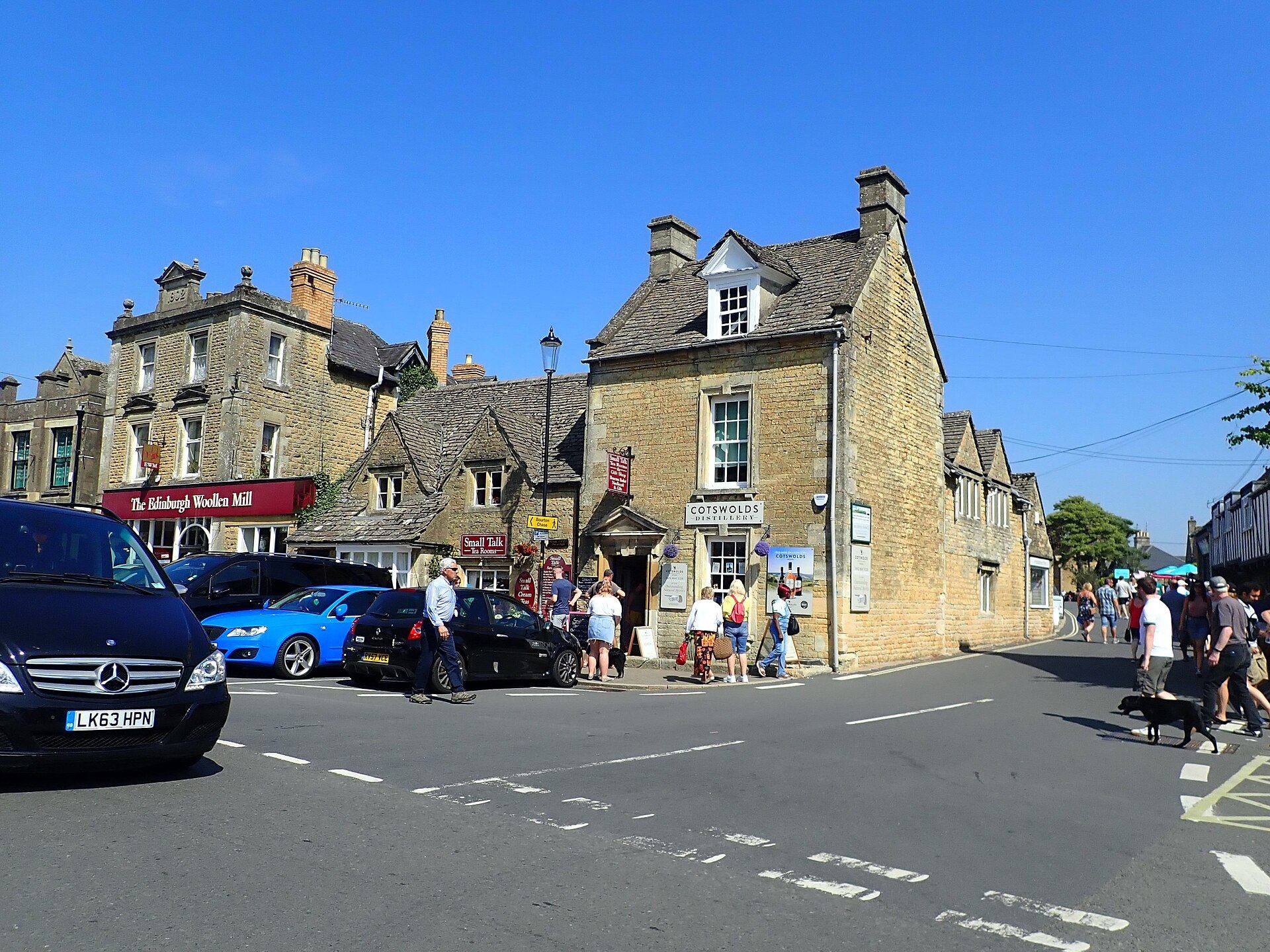 High Street in Bourton-on-the-Water with stone shops